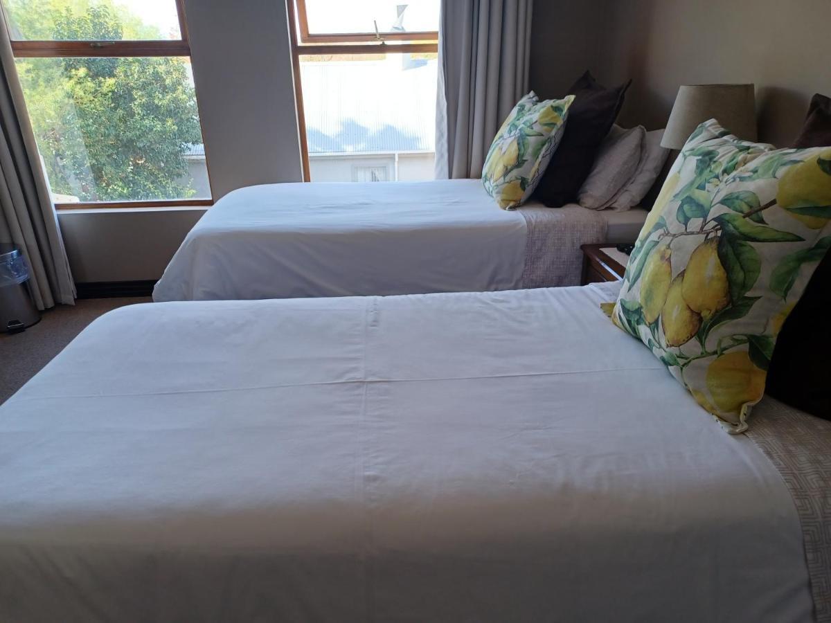 Karoo Sun Boutique Guest House Oudtshoorn Exterior photo