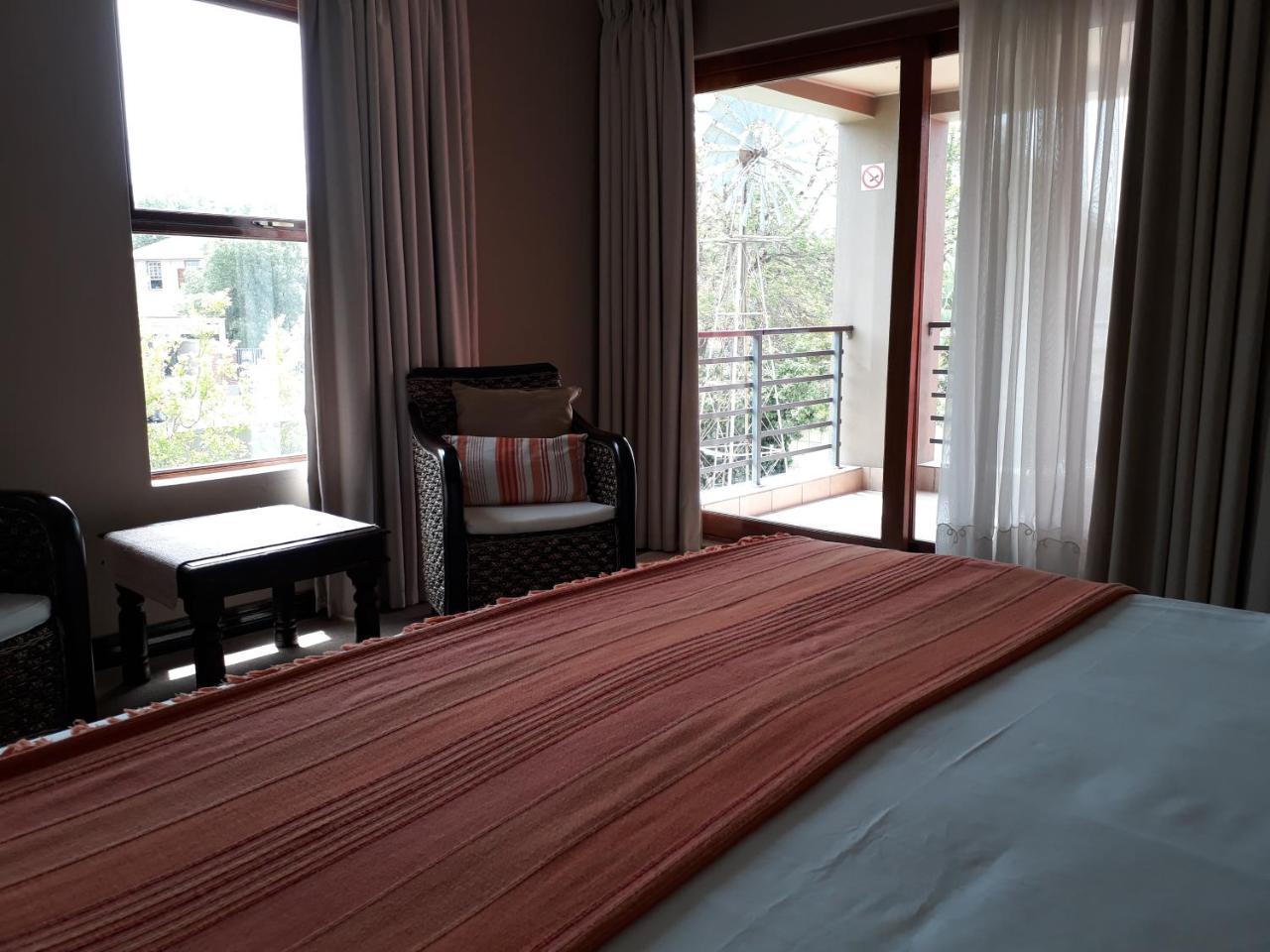 Karoo Sun Boutique Guest House Oudtshoorn Exterior photo